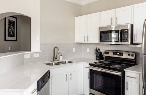 Pearland Apartment | Kasa | Inviting 2BD in South Houston | Pearland
