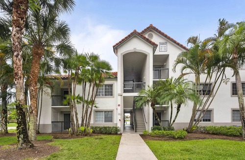 Delray Beach Apartment | Kasa | Kickback & relax in the sun | Delray Beach