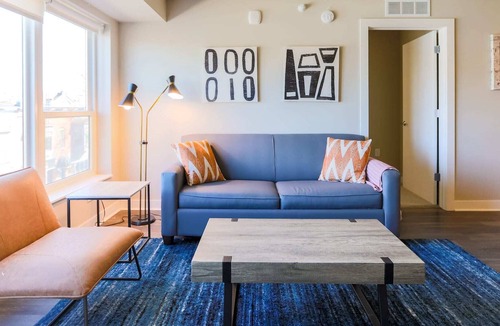 Whittier Apartment | Kasa | Self Check-In + Walk to Eateries | Minneapolis