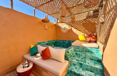 Kasbah Villa | Kasbahbibi pool breakfast city center private
