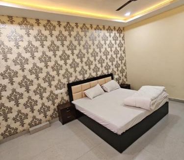Varanasi Hotel | Kashipati Palace