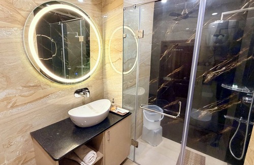 Noida Hotel | Kashish Residency - Premium Rooms