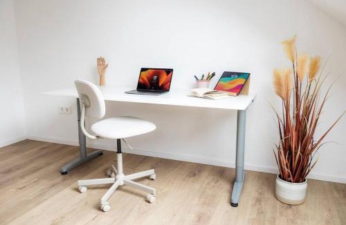 Nord-Holland Apartment | Kassel Rooms I