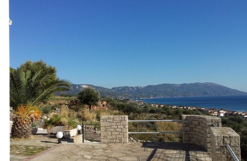 Marathokampos Apartment | Kastro Villas
