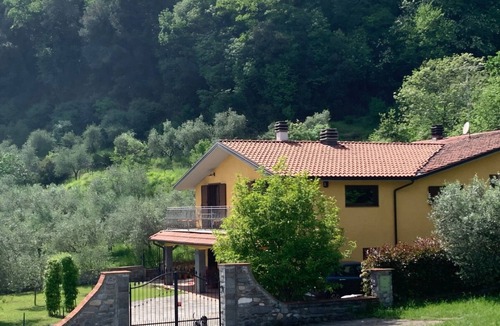 Aulla House | Katherine House- Relaxation in detached villa between Tuscany and the Cinque Terre.