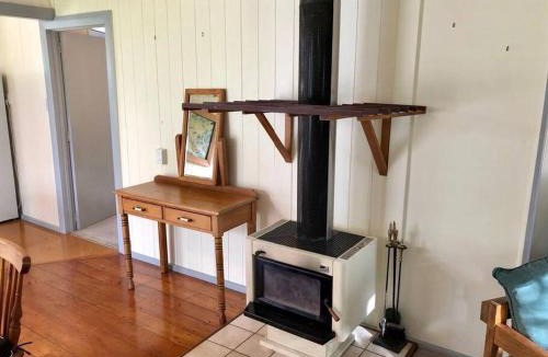 Waipapa House | Kauri post cottage