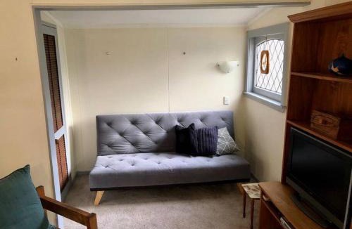 Waipapa House | Kauri post cottage