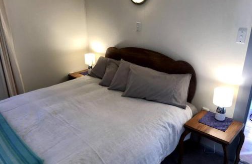 Waipapa House | Kauri post cottage