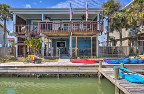 Jamaica Beach House | Kayaks & Dock: Waterfront Gem in Jamaica Beach!