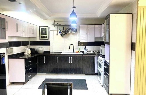 Surulere Apartment | Kaycee Shortlets
