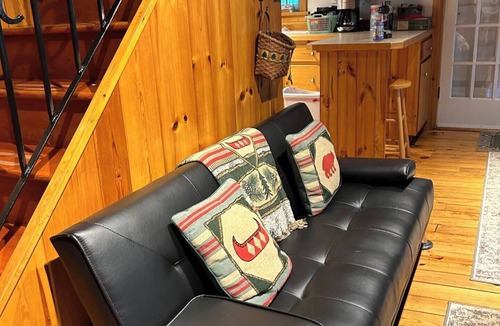 Fishertown Cottage | KD Cottages Charming stone cottage on Dunnings Creek in Bedford County