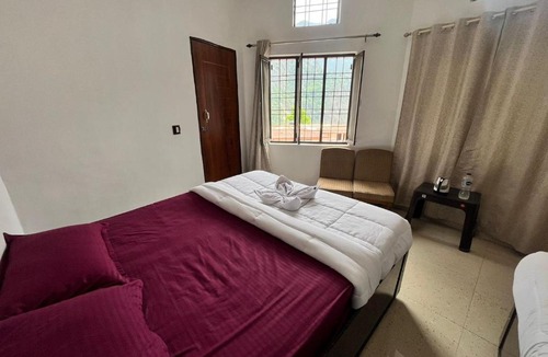 Sitapur Hotel | Kedar Mount View