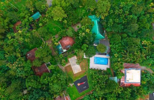 Sulthan Bathery Hotel | Kedara Resort Wayanad Pet Friendly with Pool