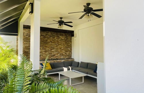 Minillas Apartment | Keep it simple at this peaceful and centrally located place.