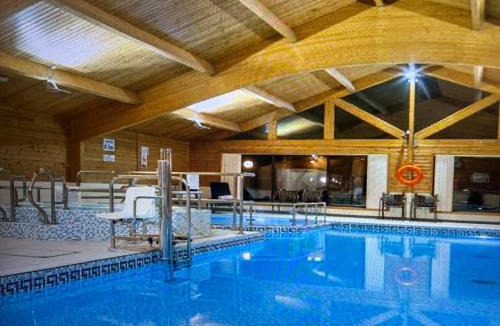 Carnforth Cabin | Keer Side Lodge, Luxury lodge with private hot tub at Pine Lake Resort