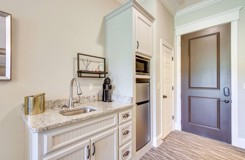 Lawrence County Apartment | Keestone Studio with Resort Amenities!