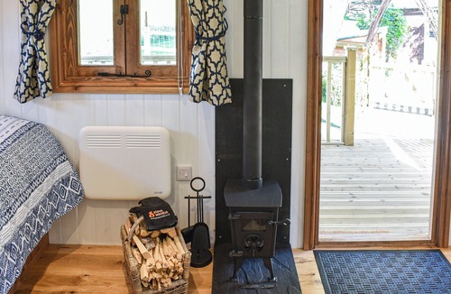 Easterside Cottage | Keldholme Shepherds Hut - UK37158