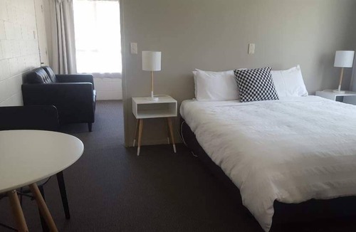 Taumarunui Hotel | Kelly's Riverside Motel