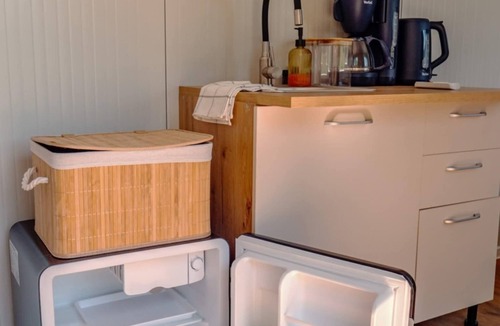 Lazaresti Cabin | Kemp,s Den