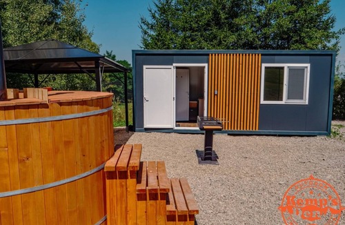 Lazaresti Cabin | Kemp,s Den