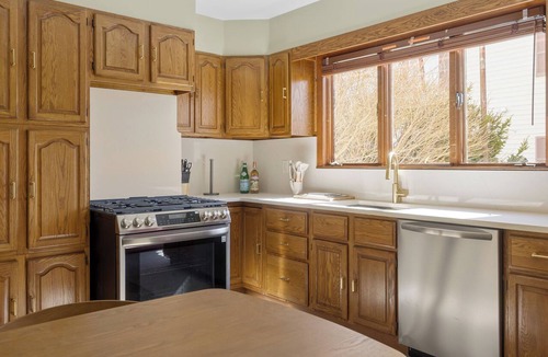 East Cambridge House | Kendall Sq Gem Perfect for MIT, MGH & Business Travelers Private 2BR Home