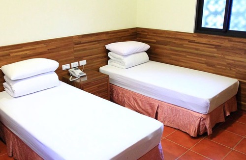 Big Beach Hotel | Kenting Youth Activity Center