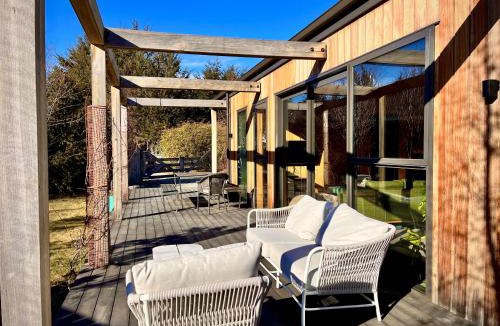 Lake Tekapo House | Kentmere Cottage - with outdoor bathtub, Lake Tekapo