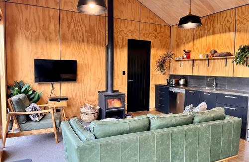 Lake Tekapo House | Kentmere Cottage - with outdoor bathtub, Lake Tekapo