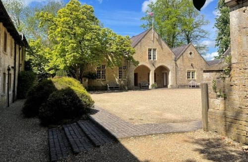 Lullington Cottage | Kents Cottage, Orchardleigh Estate