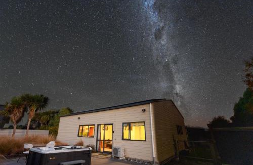 Manapouri House | Kepler Mountain View