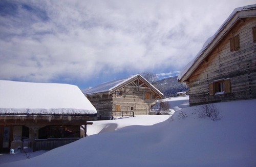 Saint-Pierre-dels-Forcats Ski Chalet | Ker Carlit, Atout France-Chalet-Mountain view-Family-Mobility bath
