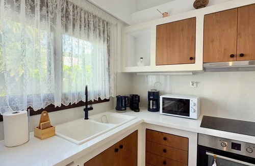 Stalida Apartment | Kerá Standard Studio - Your Authentic Cretan Haven by the Beach in Stalis