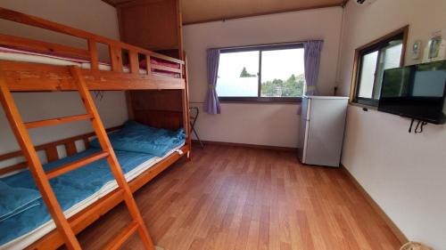 Tokashiki House | Kerama Backpackers