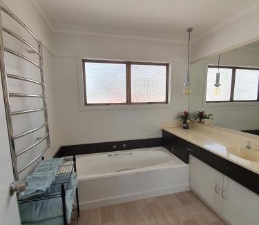 Kerikeri House | Kerikeri Central House