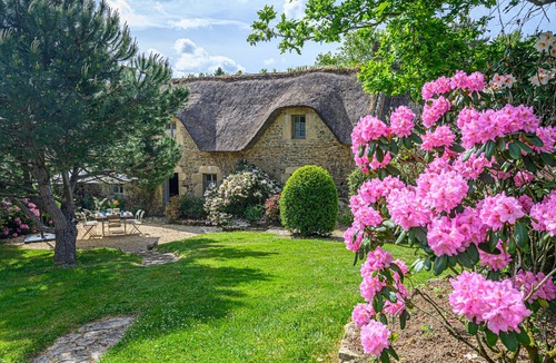 Pluvigner House | KERMARIA charming longère near Auray, Carnac and Erdeven, heated swimming pool