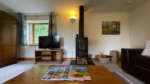 Lewiston Apartment | Kerrowdown Cottage-Self Catering for 4 in the Highlands