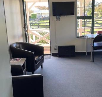 Hawera Hotel | Kerry Lane Motel