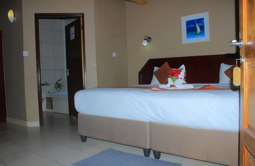 Maun Hotel | KESSAS CHALETS