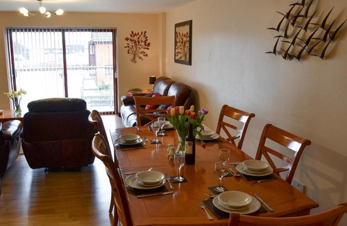 Horning House | Kestrel Cottage