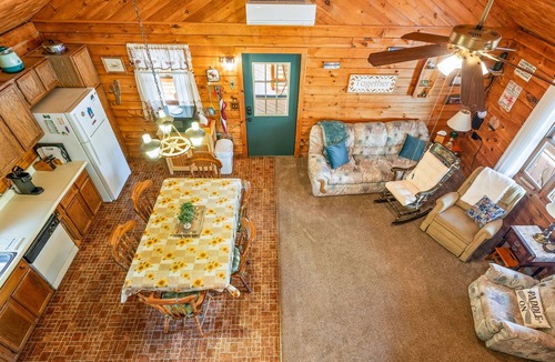 Hammondsport Cottage | Keuka Lakefront | Dock w/Boat Access | Kayak