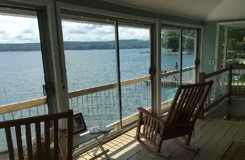 Hammondsport House | Keuka Villa - A Charming Lakeside Cottage on the Jewel of the Finger Lakes