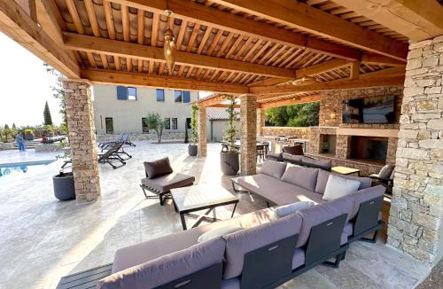 Saint-Saturnin-les-Apt House | Keur Bouyo - Provençal Luxury Retreat