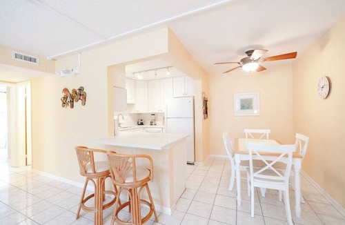 Key Colony Beach Condo | Key Colony Beach Getaway ~ Private Sandy Beach ~ Heated Pool ~ 2BR~1st FL