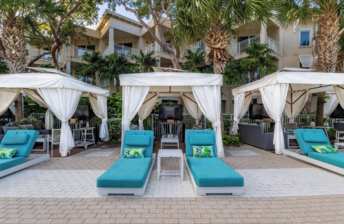 Rock Harbor Villa | Key Largo 4BR Villa | Pool, Clubhouse & Gym