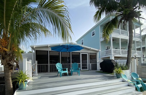 Sexton Cove Estates House | Key Largo Waterfront Cottage* HOT TUB* 40' Dock * BOAT LIFT! JAN-MARCH AV!