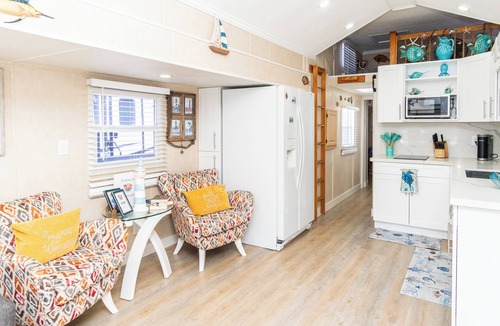 Key Largo Cottage | Key Largo Waterfront Paradise w/Kayaks, Private Dock & BBQ