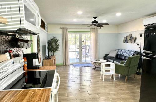 Crystal River House | Key Lime Cottage - waterfront