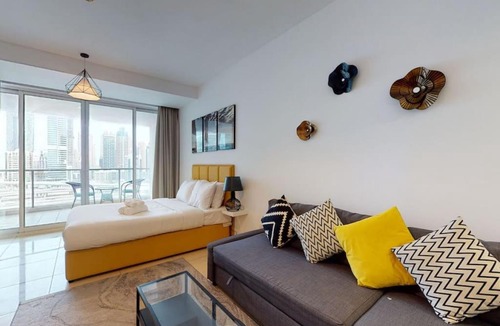 Jumeirah Lake Towers Apartment | Key View - Laguna Tower