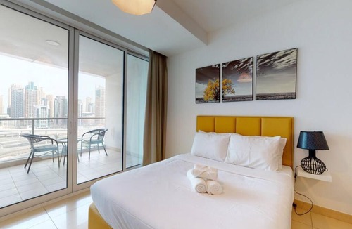 Jumeirah Lake Towers Apartment | Key View - Laguna Tower