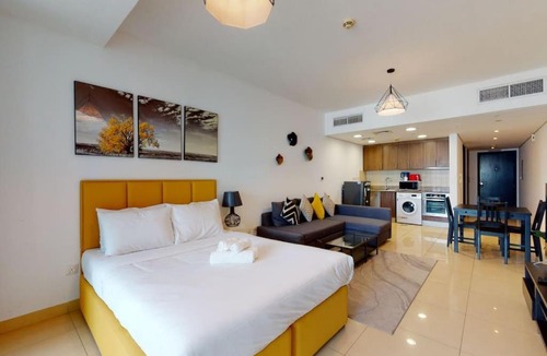 Jumeirah Lake Towers Apartment | Key View - Laguna Tower